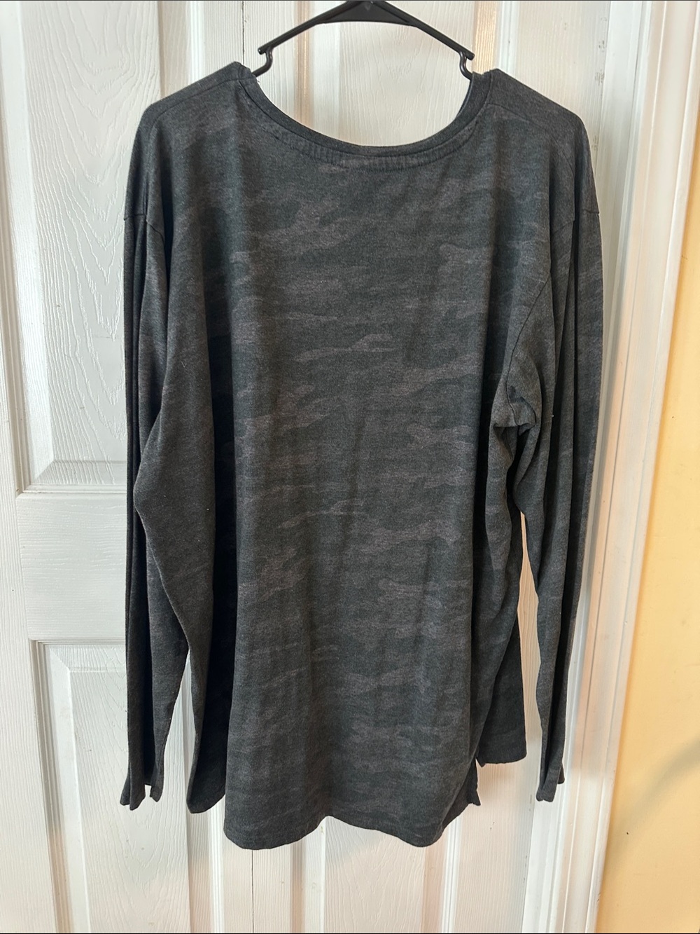 Charcoal Subtle Camo Long Sleeve Tee - Picture 2 of 3